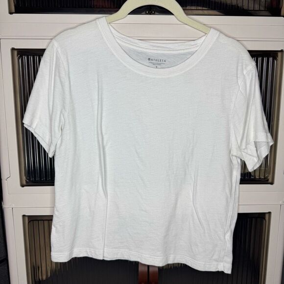 Woman Athleta Size Small Cropped Tshirt - Picture 1 of 2